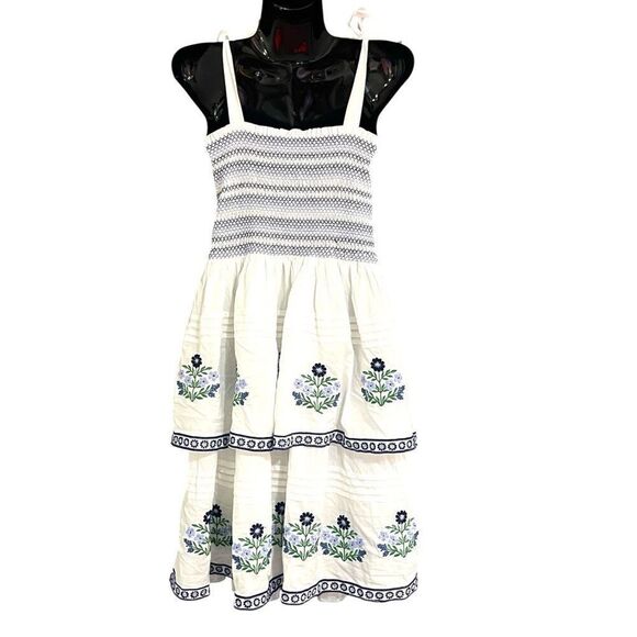 Draper James White & Blue Tiered Floral Embroidered Smocked  Top Knee Length Dre - Picture 3 of 9